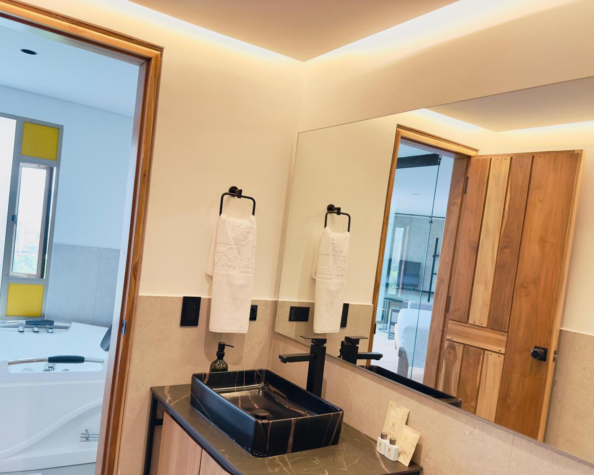 Hotel Casa Victoria ميديلين المظهر الخارجي الصورة