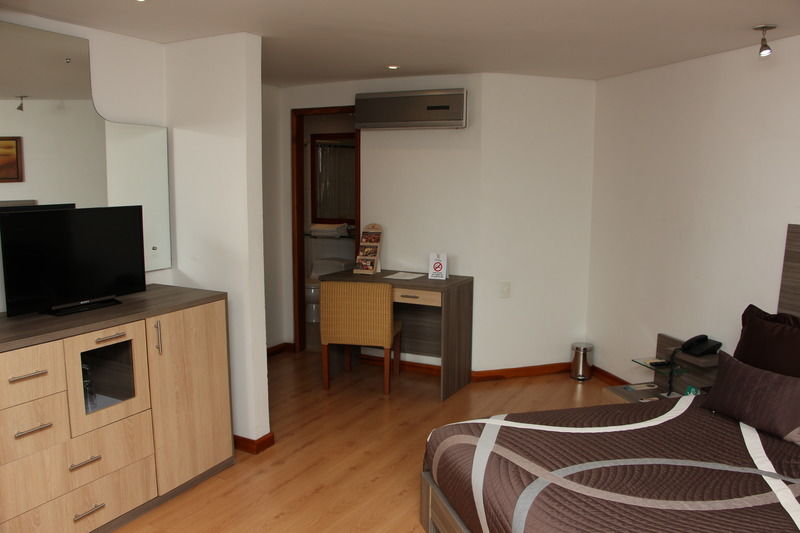 Hotel Casa Victoria ميديلين المظهر الخارجي الصورة
